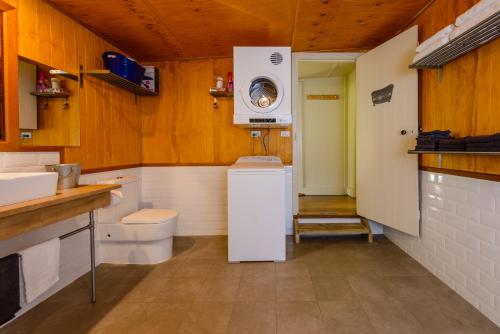 Koupelna v ubytování Shearers' Quarters Rathmore