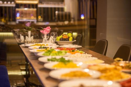 Mad på hotellet eller i nærheden