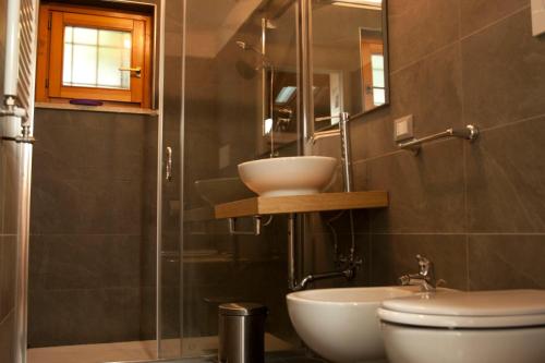 A bathroom at Le Scalette