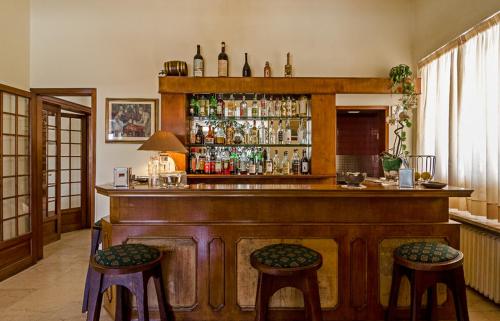 Lounge oder Bar in der Unterkunft Hotel Rialto Suisse