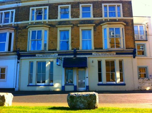 Gallery image of Seahaven House in Ryde