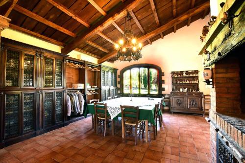 A kitchen or kitchenette at Il Collicello