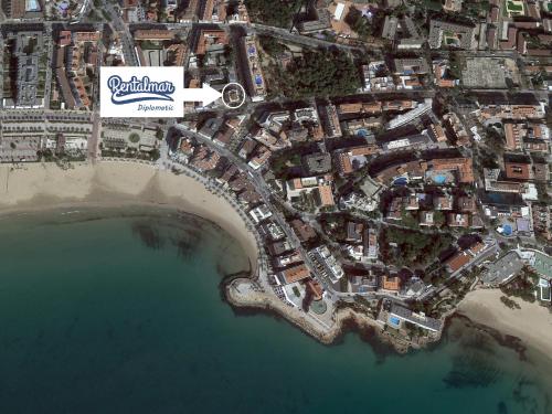 an overhead view of a city next to the water at Rentalmar Diplomatic Park in Salou