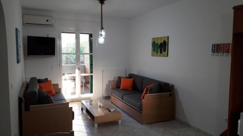 Φωτογραφία από το άλμπουμ του Naxos olive & home στις Εγκαρές