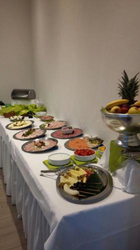 Jídlo v hotelu nebo okolí