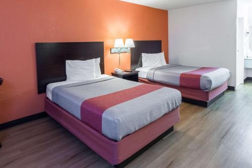 Katil atau katil-katil dalam bilik di Motel 6-Groton, CT - Casinos nearby