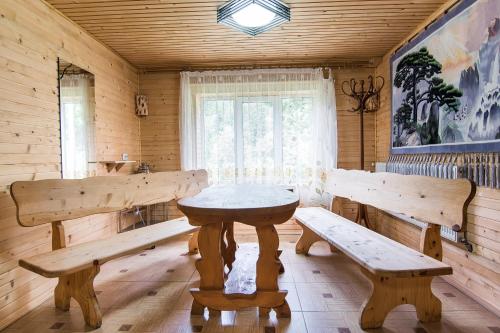 Gallery image of Pid Khomiakom in Tatariv