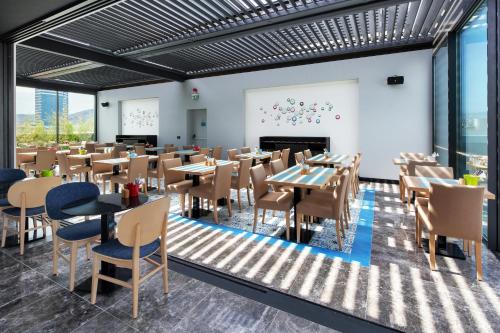 Restoran atau tempat lain untuk makan di Park Inn by Radisson Izmir