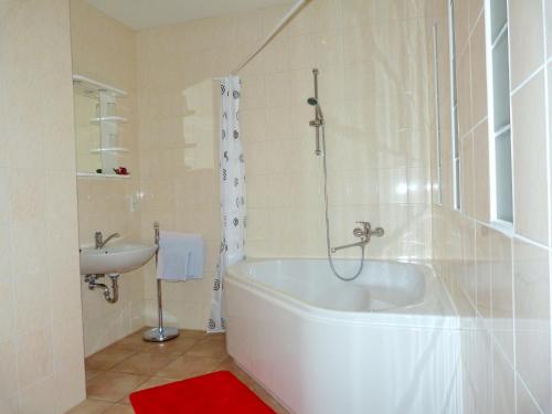 Koupelna v ubytování Hotel Krone