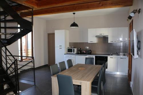Domaine de Chabanet tesisinde mutfak veya mini mutfak