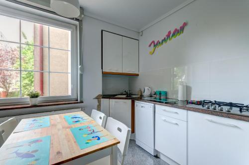 Η κουζίνα ή μικρή κουζίνα στο Apartament Sopocki