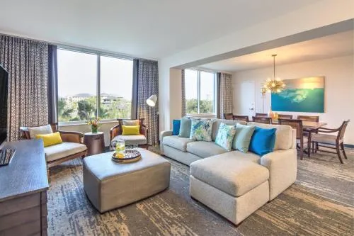 Universal's Loews Sapphire Falls Resort photo 13