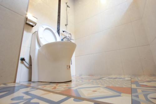 Bilik mandi di Windhouse B&B