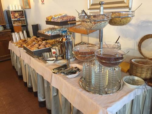 Jídlo v hotelu nebo okolí