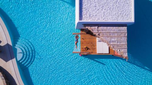 Stella Island Luxury Resort & Spa (Adults Only) — Balcony/Terrace