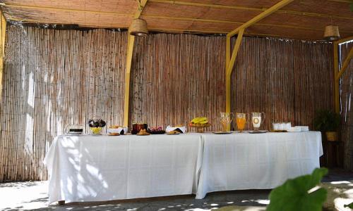 Comida en o cerca de este hotel