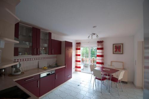 Dapur atau dapur kecil di Schweizer Haus Wippra