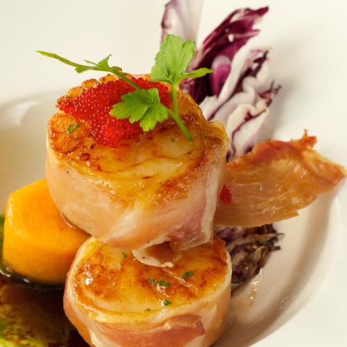 Makanan di atau berdekatan hotel