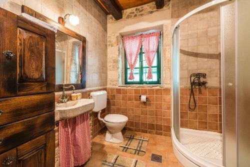 Kúpeľňa v ubytovaní villa sisman