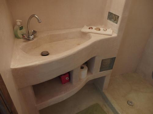 A bathroom at Villa Iris
