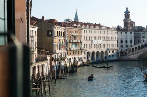 Locanda Leon Bianco on the Grand Canal photo 34