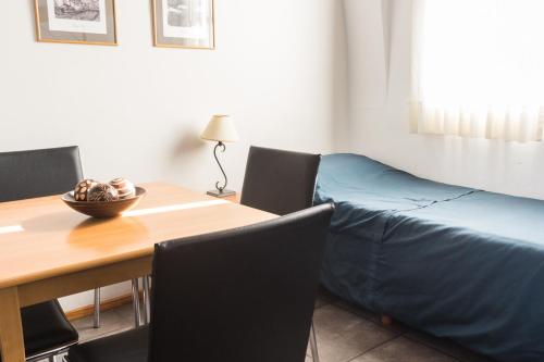 Ruang duduk di Rosario Suites