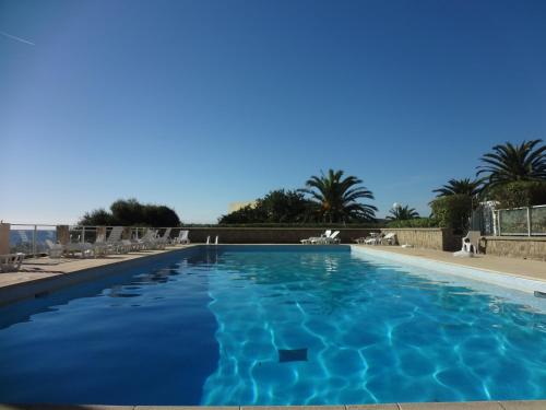 Der Swimmingpool an oder in der Nähe von Les Sables Blancs de la Liscia
