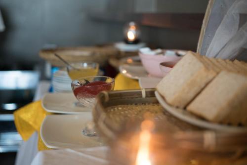 Еда / где поесть недалеко от курортного отеля