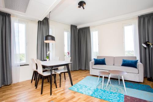 Posezení v ubytování ApartDirect Älvsjö