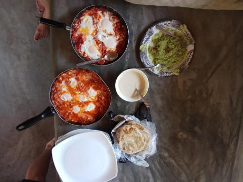 Mad på pensionatet eller i nærheden