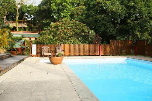 Piscina di Les Bananes Vertes Ecolodges o nelle vicinanze