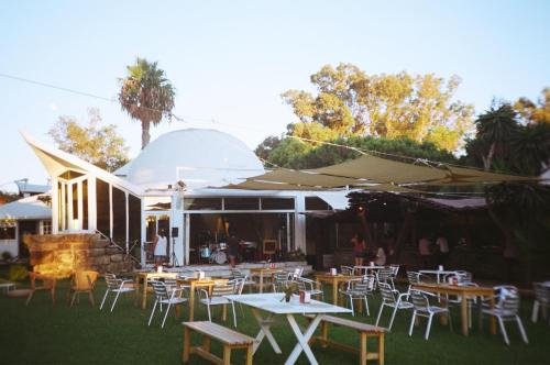 Un restaurant sau alt loc unde se poate mânca la Kampaoh Los Caños