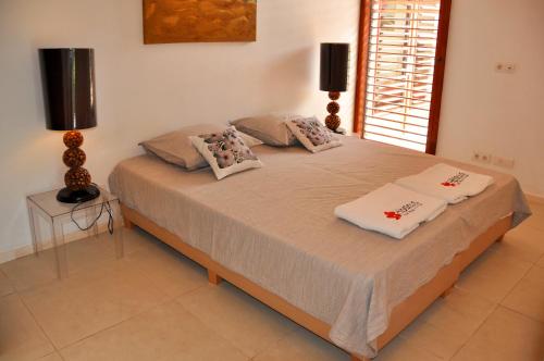 Cama ou camas em um quarto em Hilltop Sea view , Boca Gentil