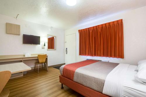 Postelja oz. postelje v sobi nastanitve Motel 6-Lakewood, CO - Denver