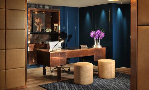 The Hari London photo 48