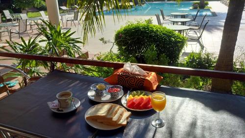 Mad på resortet eller i nærheden