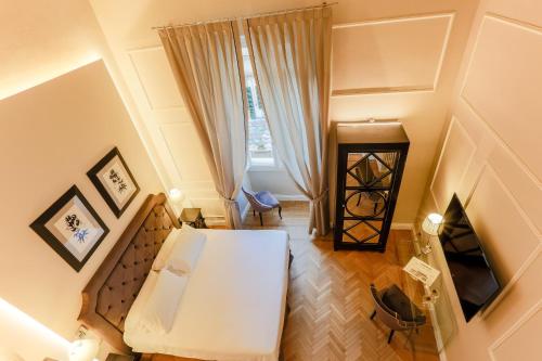 Μια τηλεόραση ή/και κέντρο ψυχαγωγίας στο Relais Tosinghi