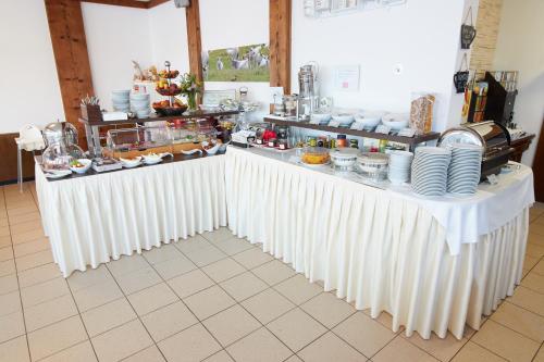 Foto dalla galleria di Hotel & Restaurant Seehof a Podersdorf am See