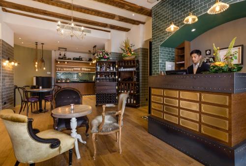 The Hendrick's Hotel Image