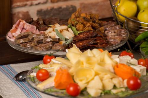 Φαγητό σε αυτός ο ξενώνας ή κάπου εκεί κοντά