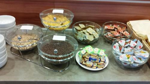 Jídlo v aparthotelu nebo okolí