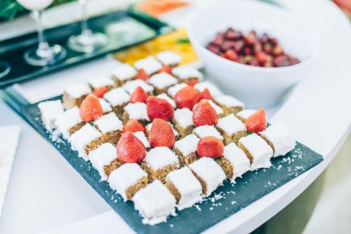 Mad på lejlighedshotellet eller i nærheden