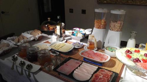 Φαγητό σε αυτός ο ξενώνας ή κάπου εκεί κοντά