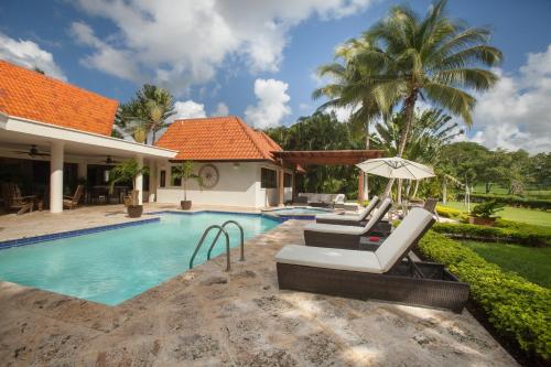 Bazén v ubytování Casa de Campo Resort & Villas nebo v jeho okolí