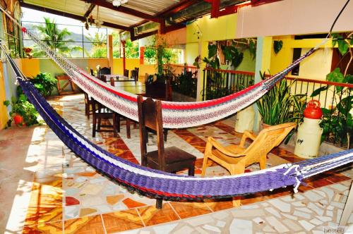 Foto da galeria de Hotel & Hostal Yaxkin Copan em Copán