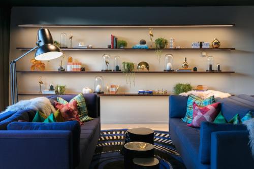 Coin salon dans l'établissement Naumi Hotel Auckland Airport