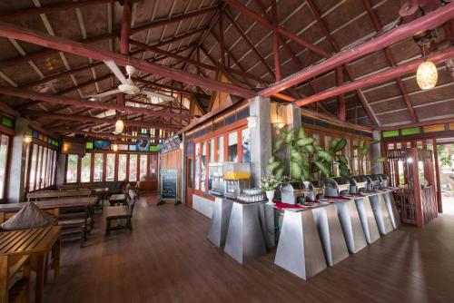 Restaurace v ubytování Koh Tao Coral Grand Resort