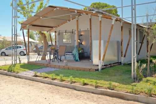 Gallery image of Armenistis Camping & Bungalows in Sarti