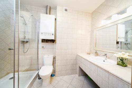 Ένα μπάνιο στο Apartamenty Magia