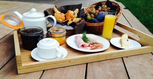 Jídlo v hotelu nebo okolí